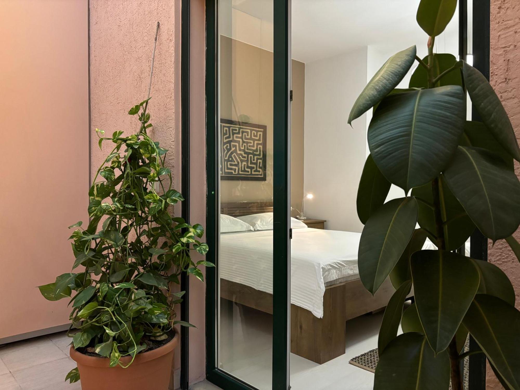 Tam Serviced 2Bdr Apartment City Center No6 Тирана Екстериор снимка