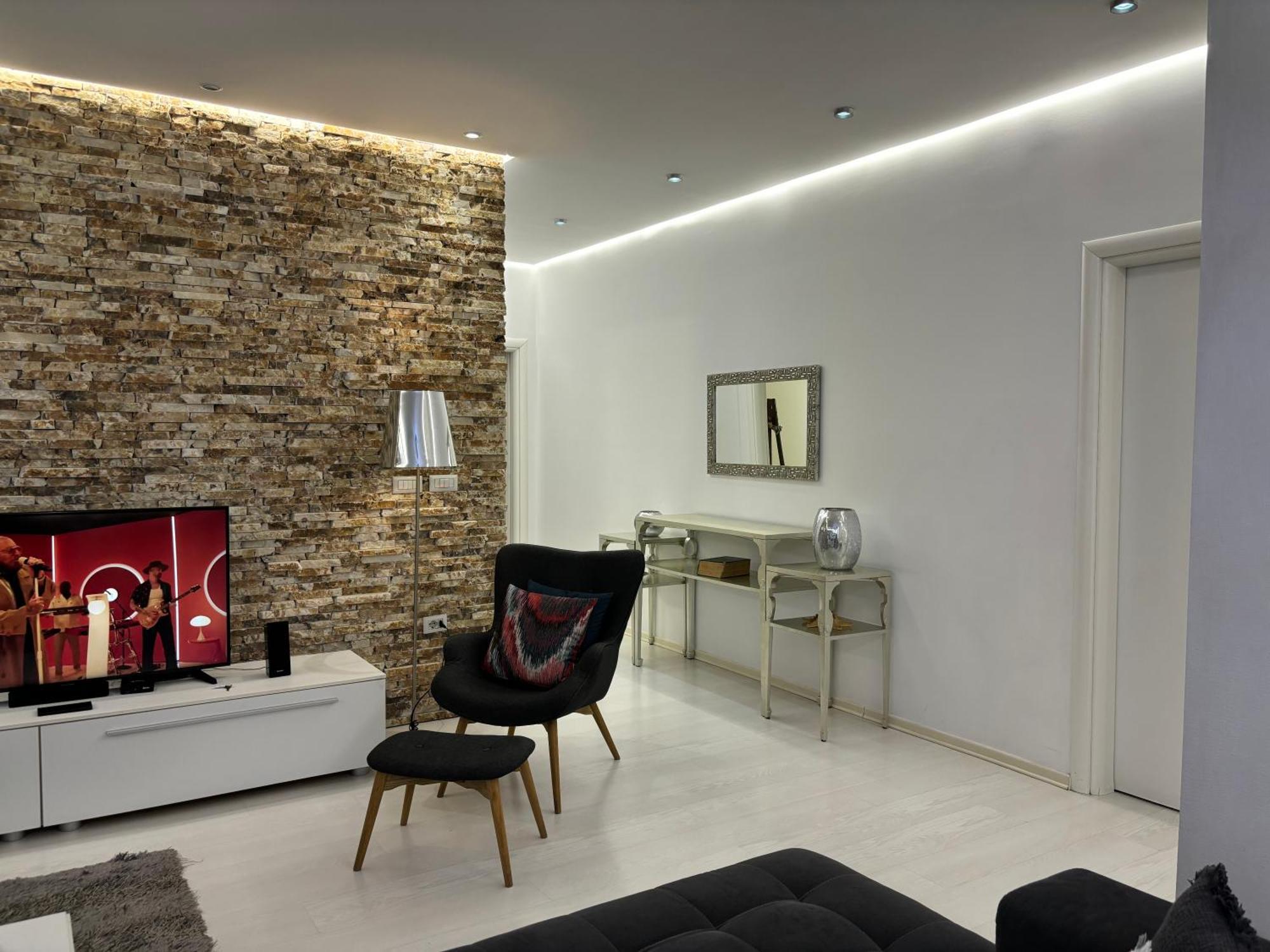 Tam Serviced 2Bdr Apartment City Center No6 Тирана Екстериор снимка
