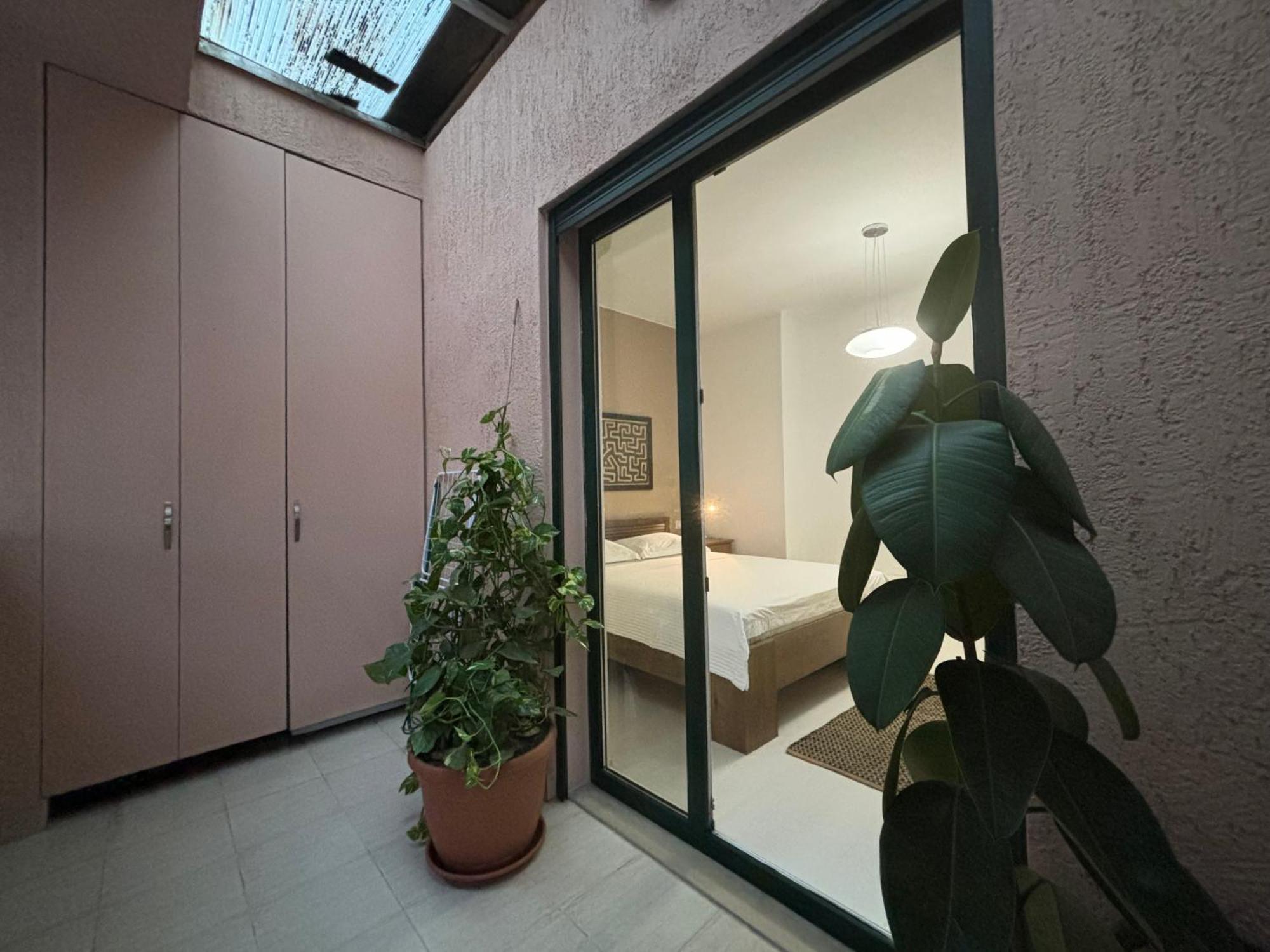 Tam Serviced 2Bdr Apartment City Center No6 Тирана Екстериор снимка