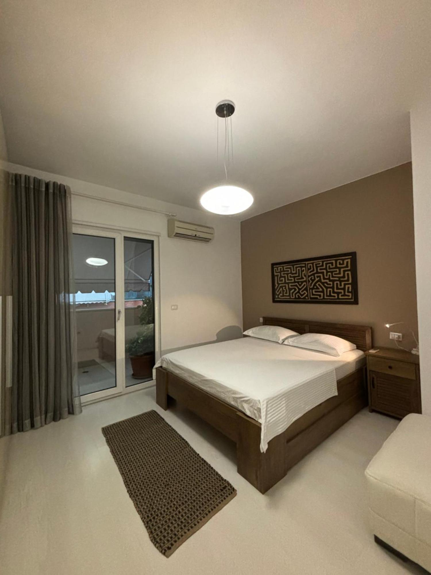 Tam Serviced 2Bdr Apartment City Center No6 Тирана Екстериор снимка